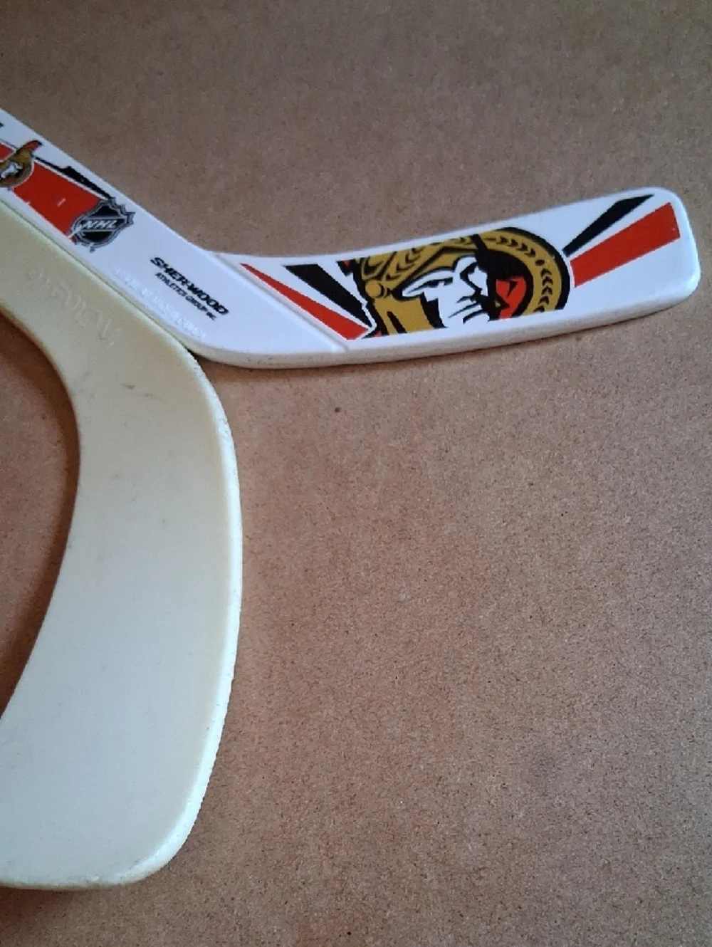 Ottawa Senators Mini Hockey Sticks - Red, White, Cream - Picture 3 of 9